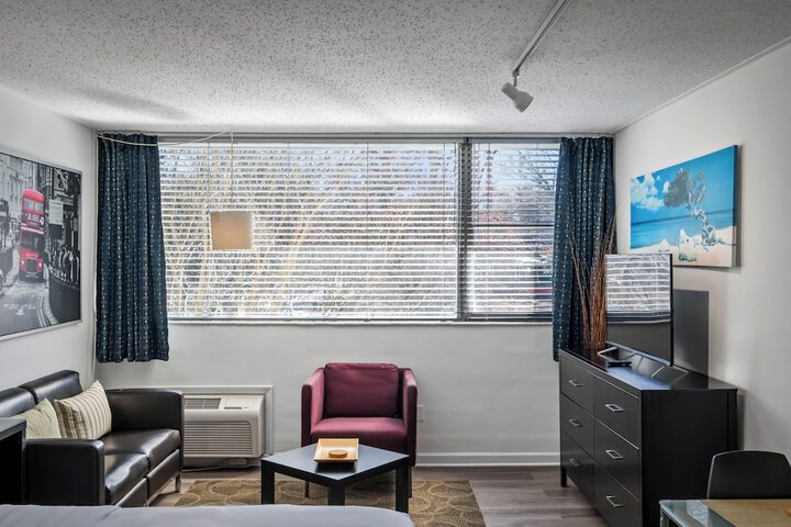 Room 55 of 73