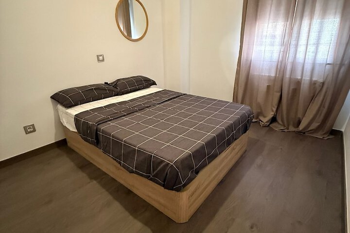 Room 8 of 23