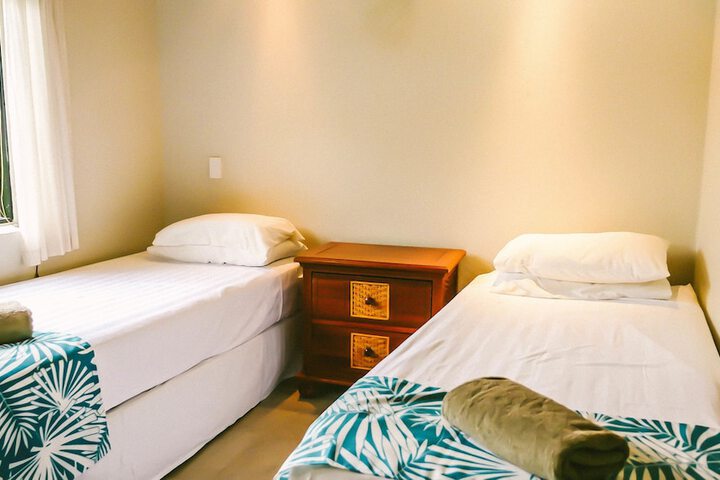 Room 5 of 96