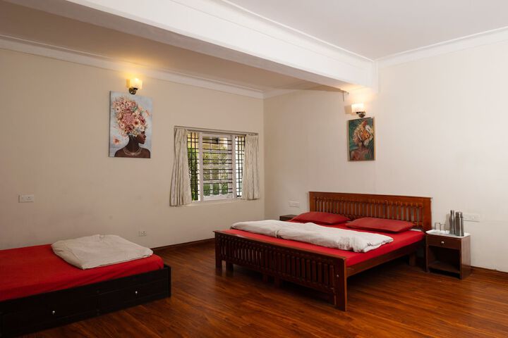 Room 6 of 40