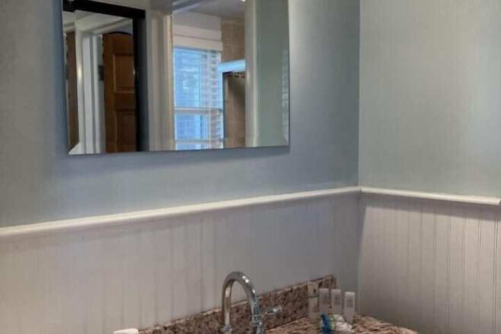 Room 139 of 230