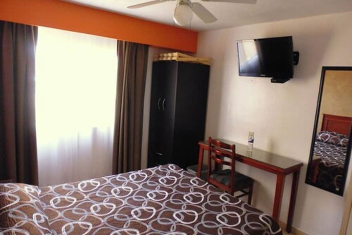Room 10 of 37