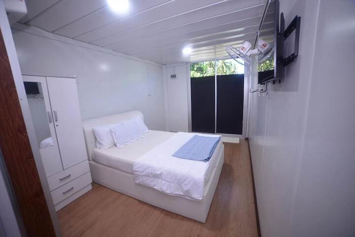 Room 7 of 31