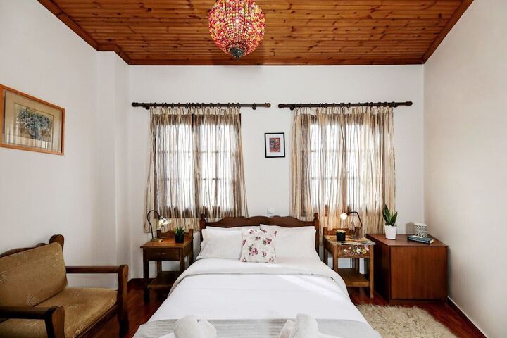 Room 3 of 57