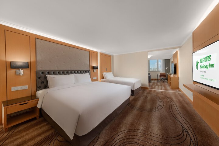 Room 9 of 65