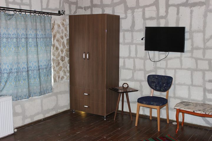 Room 15 of 61