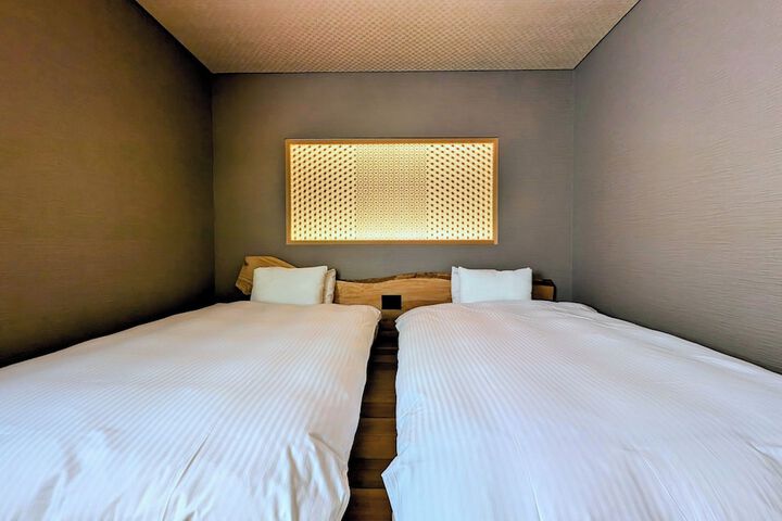 Room 38 of 138