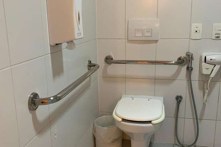 Room 19 of 32