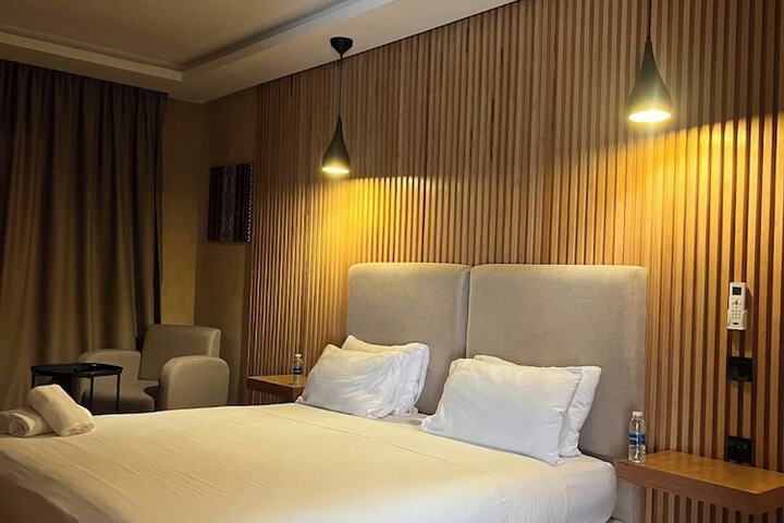 Room 54 of 84