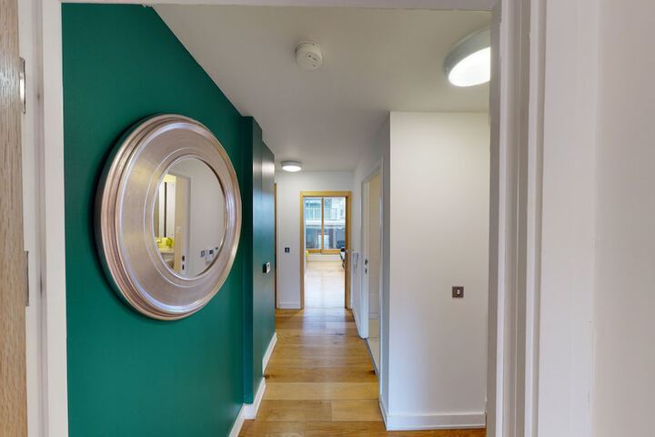 Room 190 of 296