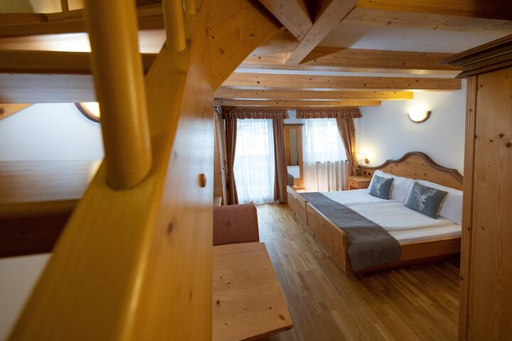 Room 13 of 84