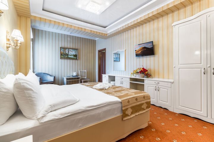 Room 14 of 113