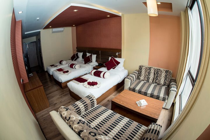 Room 35 of 70