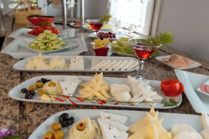 Dining 142 of 184
