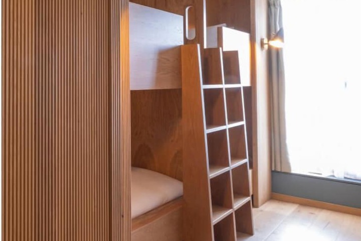 Room 17 of 62