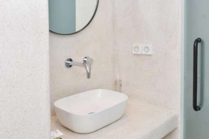 Clean Restrooms