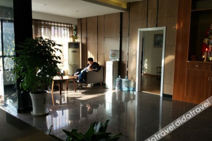 Set Chain Hotel Zaoyang Nangang