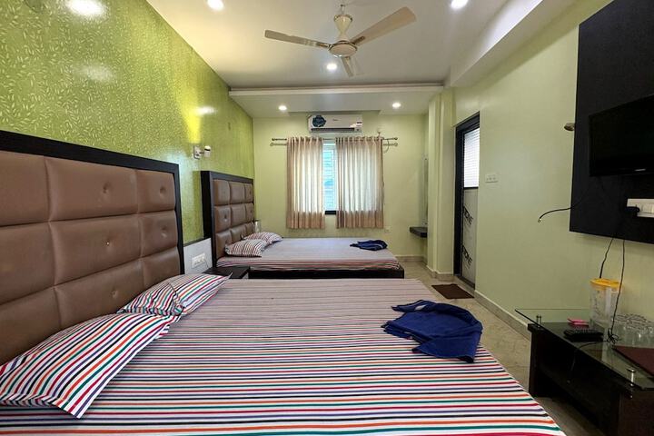 Room 29 of 61