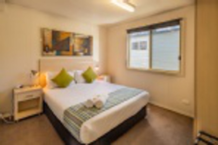 Room 220 of 611
