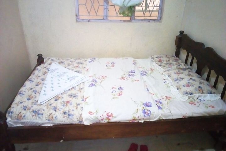 Room 7 of 14
