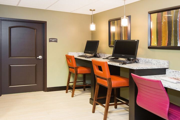 Business Center 50 of 57