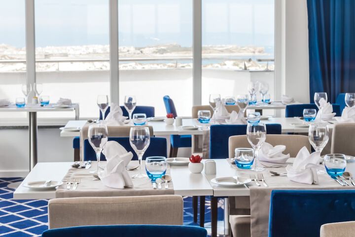 Dining 80 of 128
