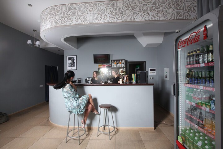 Lounge 79 of 86