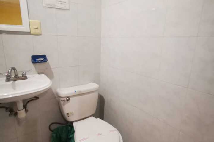 Room 11 of 14