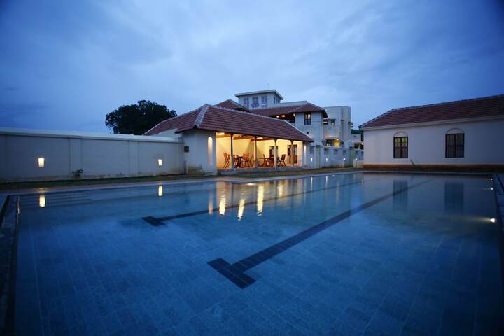 Hotel with Pool