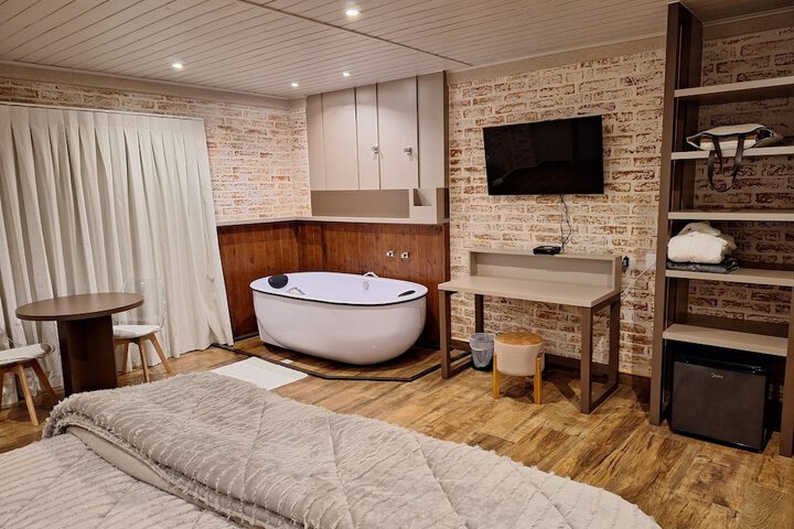Room 20 of 82