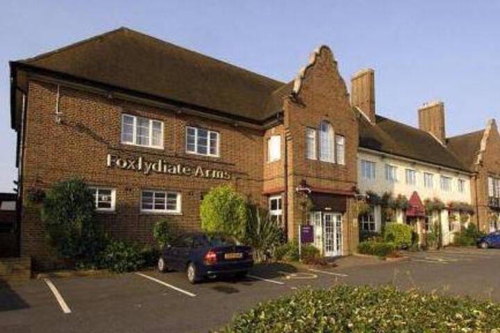 PREMIER INN REDDITCH WEST A448