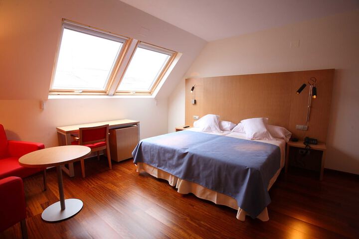 Room 5 of 40