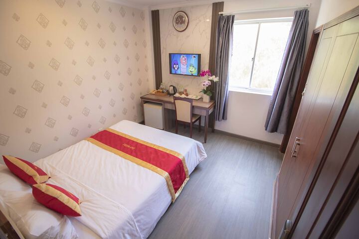 Room 20 of 42