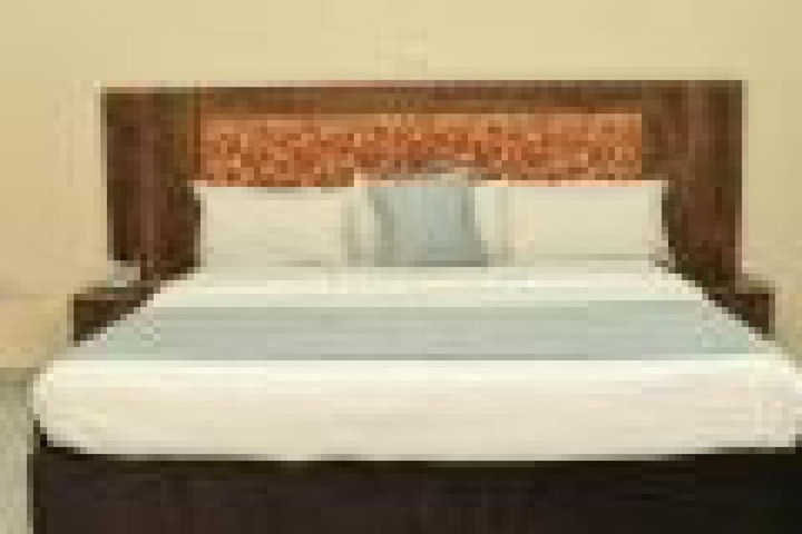 Room 20 of 40