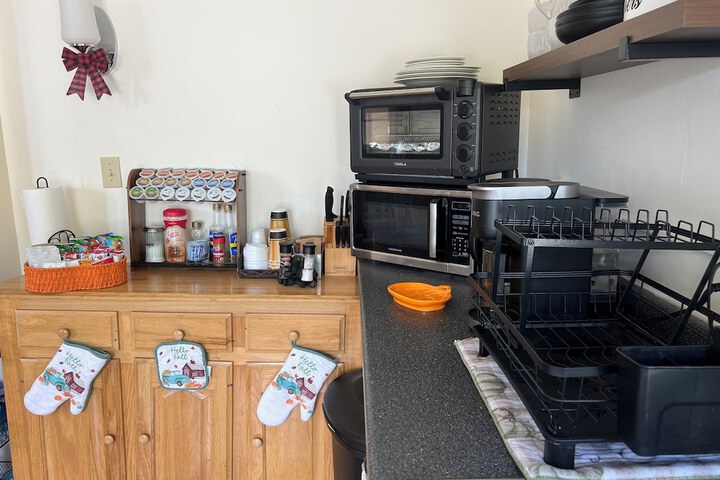 Breakfast/Coffee Service 73 of 103