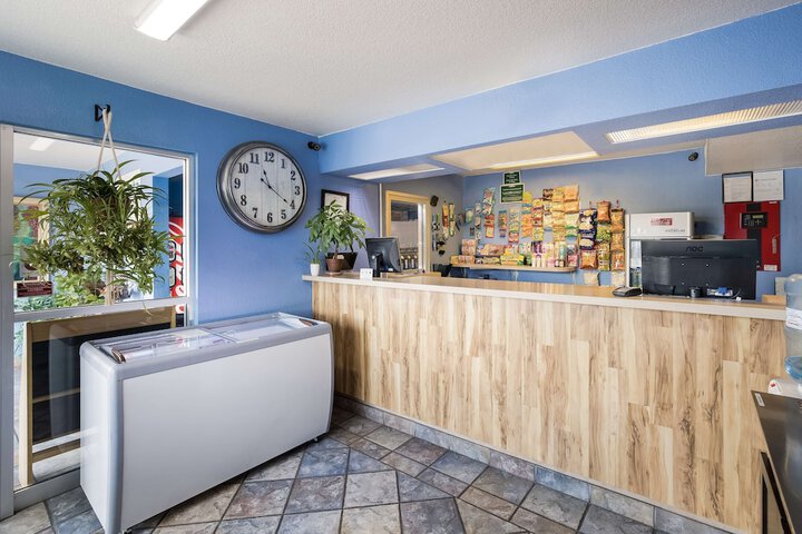 Hotel Interior 4 of 37