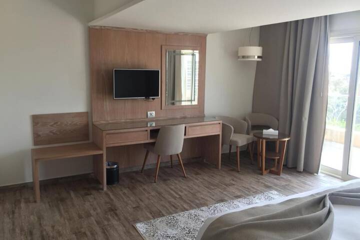 Room 13 of 63