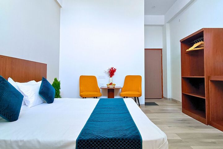 Room 26 of 87