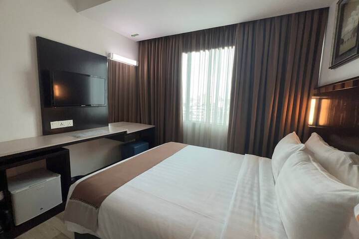 Room 21 of 47