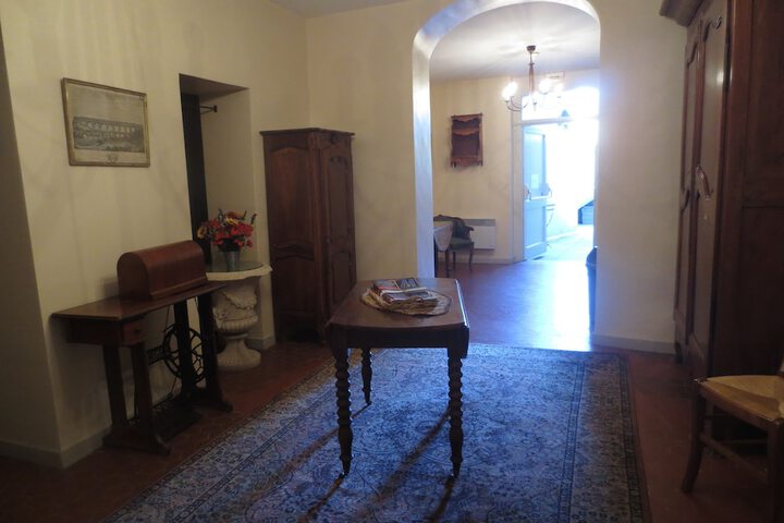 HOTEL LOUSTAU