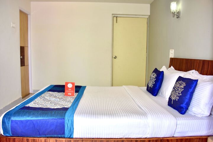 Room 17 of 36