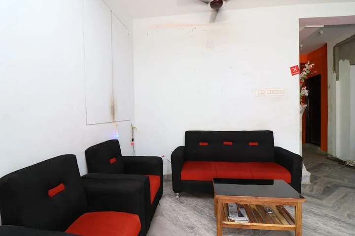 Room 11 of 15