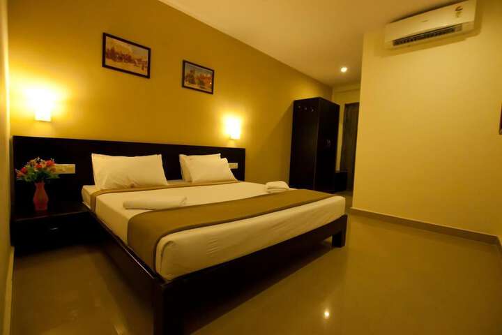 Room 3 of 18