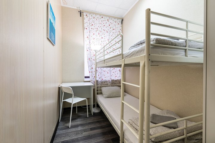 Room 15 of 83