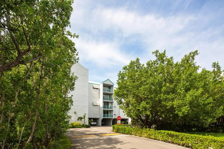 Exterior of Salt Pond Hideaway