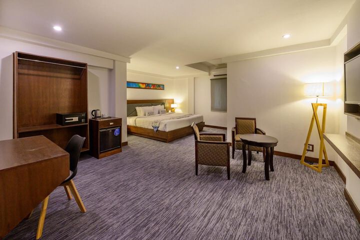 Room 20 of 38