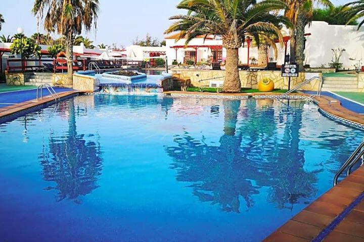 Bungalows Castillo Club Lake