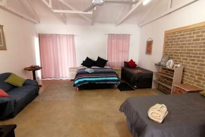 Room 6 of 24