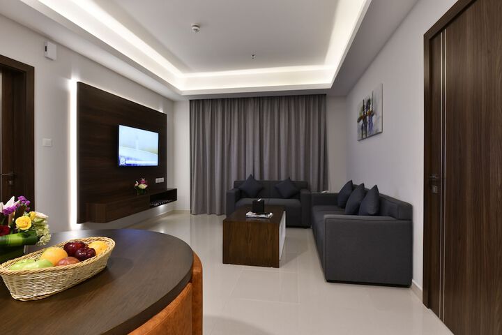 Room 15 of 42