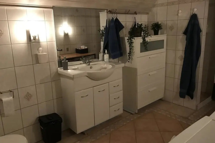 Room 7 of 21